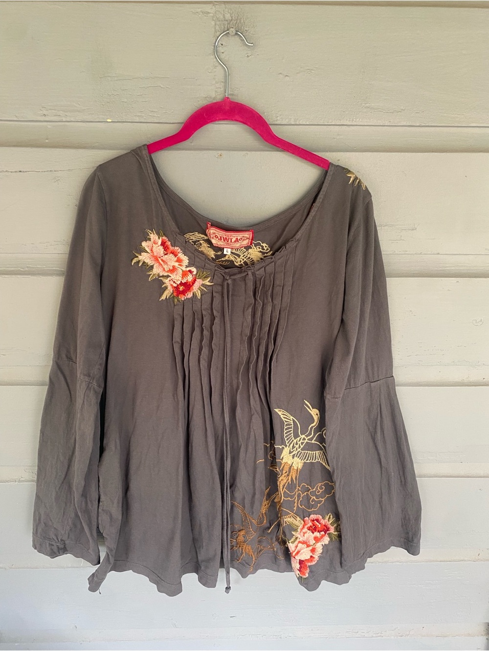 Johnny Was JWLA top with intricate Crane and flower embroidery - Large